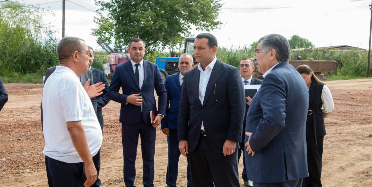 2026-2030-cu illər üçün Dövlət Proqramında nəzərdə tutulan tədbirlər çərçivəsində Salyan rayonu üzrə zona müşavirəsində irəli sürülmüş təşəbbüslər və ya həyata keçirilən digər tədbirlərlə bağlı görülmüş işlər barədə iclas keçirilib.
